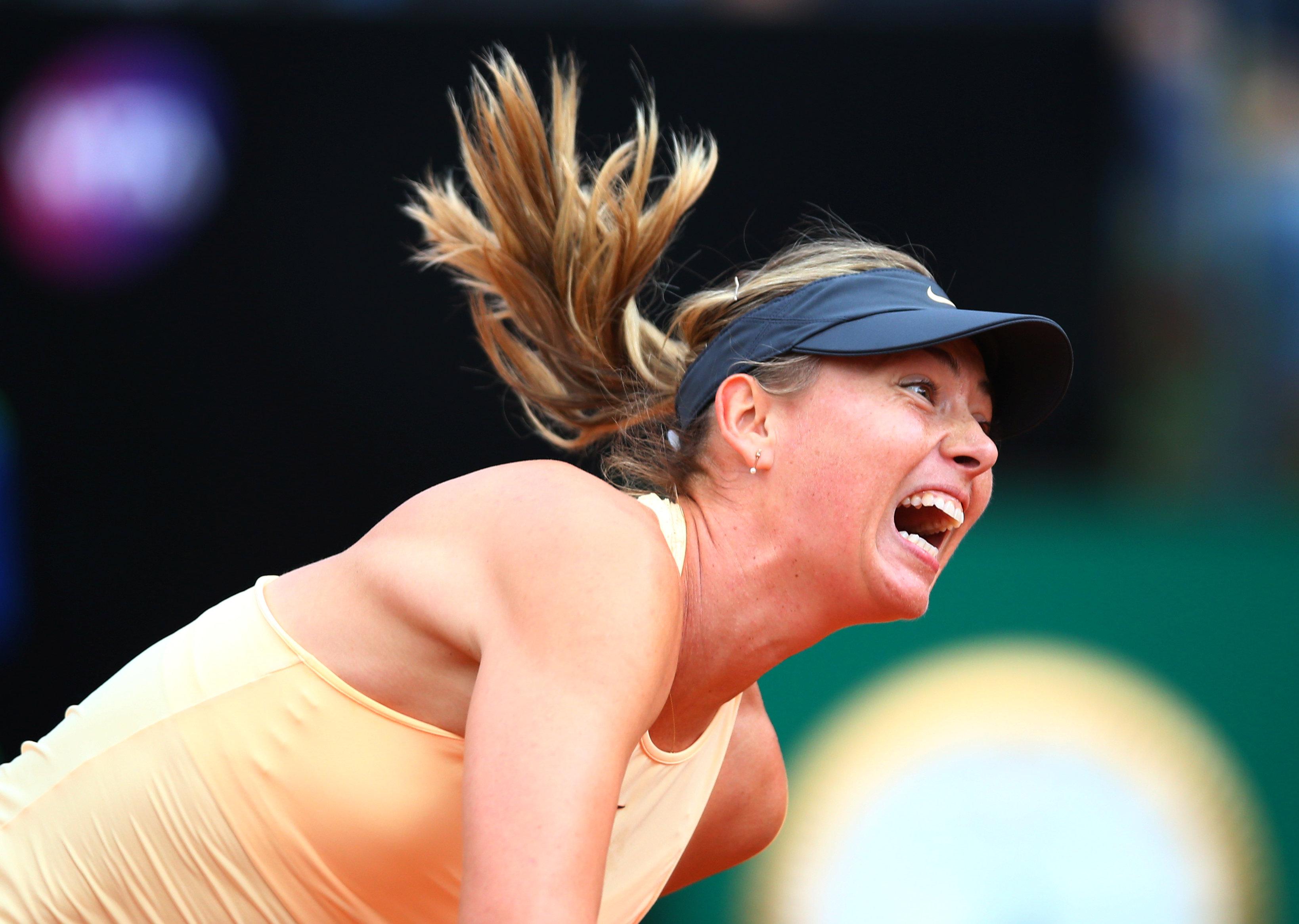 雷速直播-包含莎拉波娃连续十五场比赛得分超过出色发挥，TES不断突破！观众掌声雷动的词条