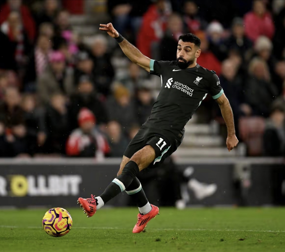 雷速直播-包含萨拉赫在拜仁比赛中势不可挡，关键助攻引发热议！的词条