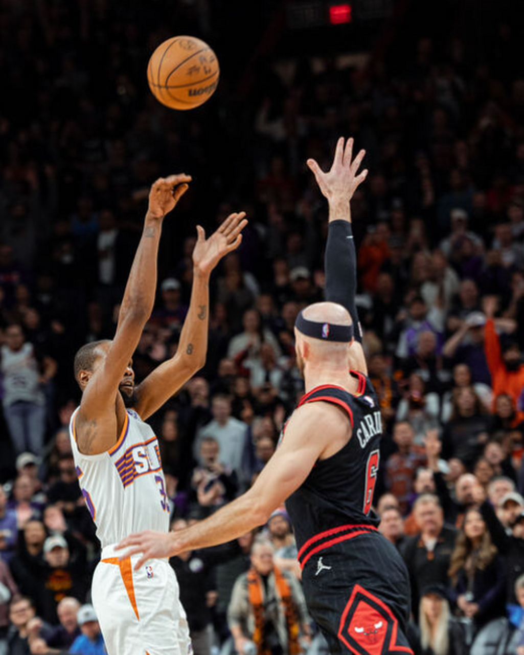 雷速体育- 巴西杜兰特运球出界 